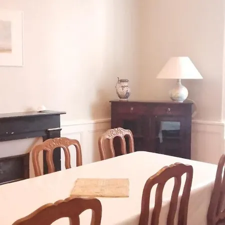 Family Cour Du Louvre Holiday home