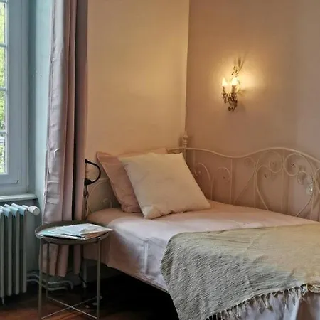 Holiday home Family Cour Du Louvre *